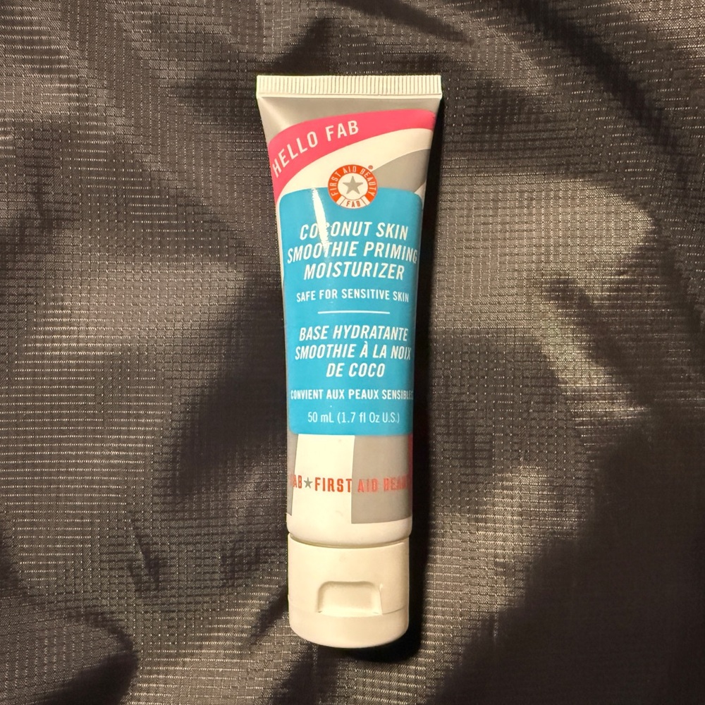 First Aid Beauty Hello FAB Coconut Skin Smoothie Priming Moisturizer